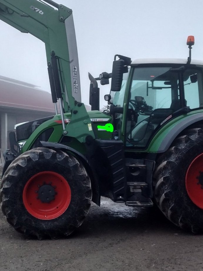 Traktor des Typs Fendt 718 Vario ProfiPlus, Gebrauchtmaschine in Schlier (Bild 1)