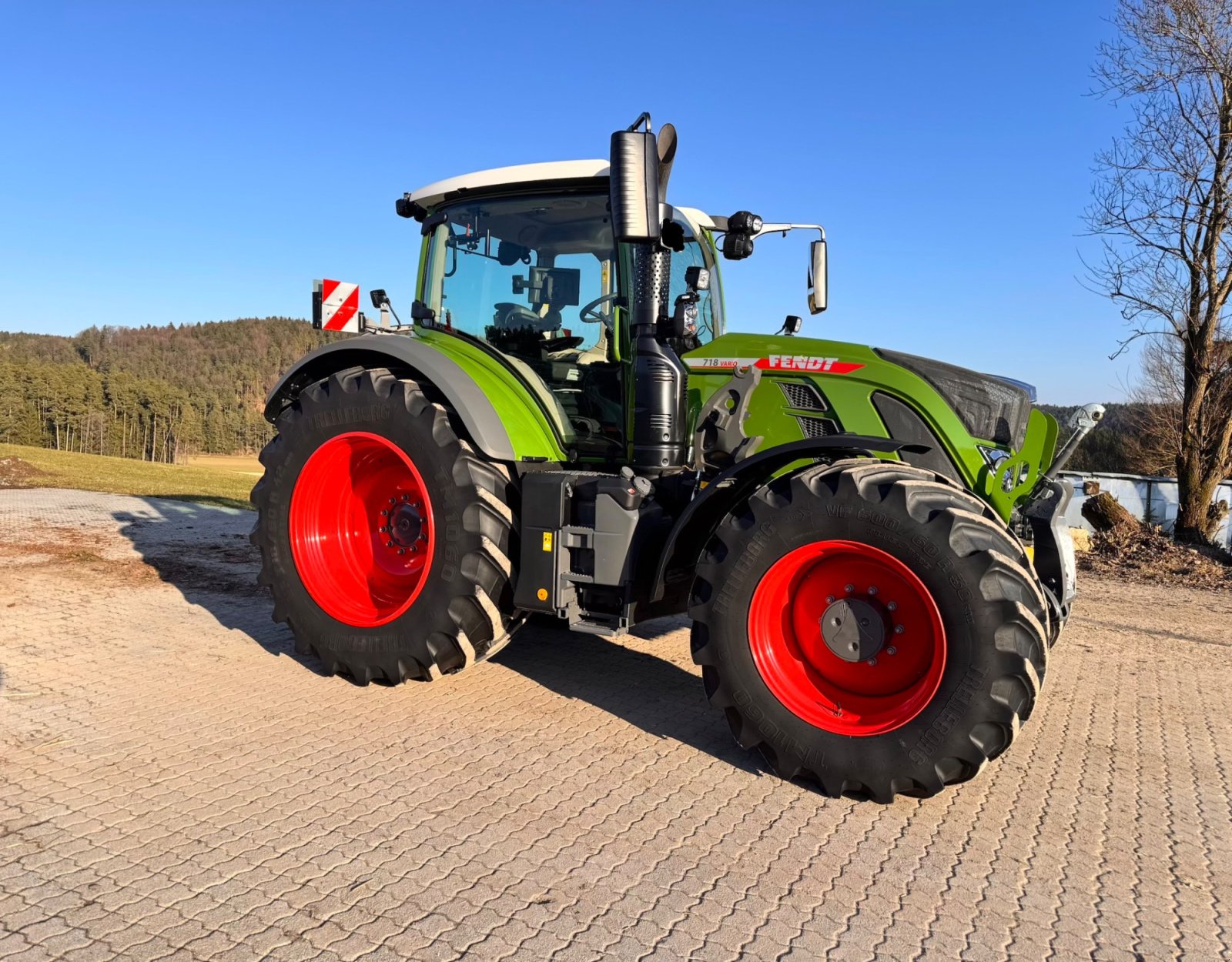 Traktor от тип Fendt 718 Vario ProfiPlus, Gebrauchtmaschine в Kastl (Снимка 4)