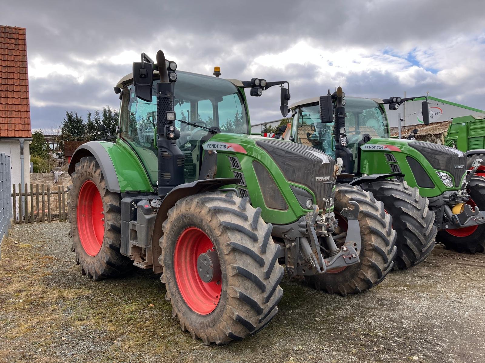 Traktor des Typs Fendt 718 Vario S4 Power+, Gebrauchtmaschine in Korbach (Bild 3)