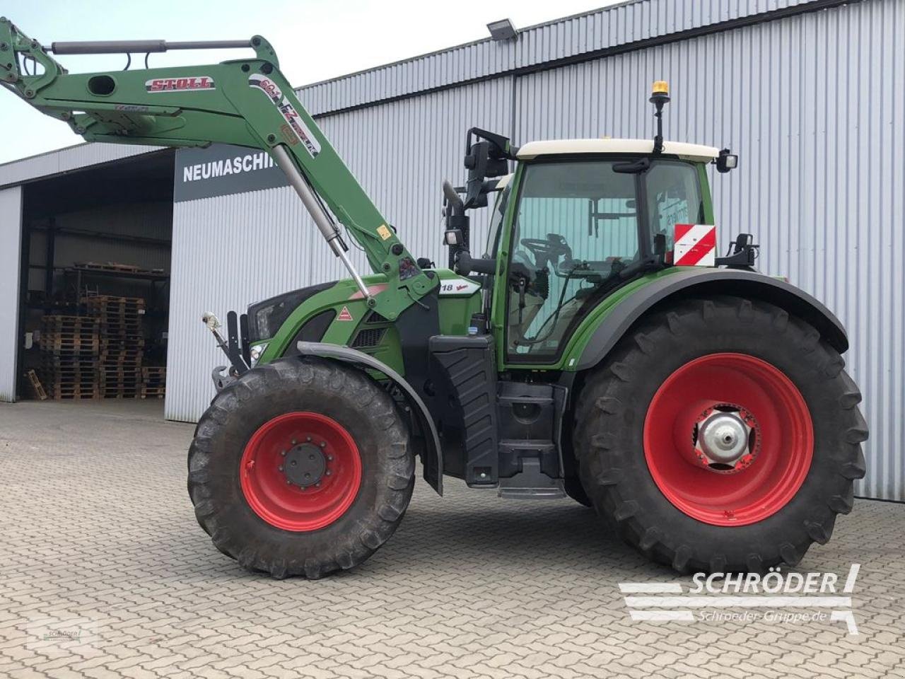 Traktor typu Fendt 718 VARIO S4 POWER PLUS, Gebrauchtmaschine v Ahlerstedt (Obrázek 2)