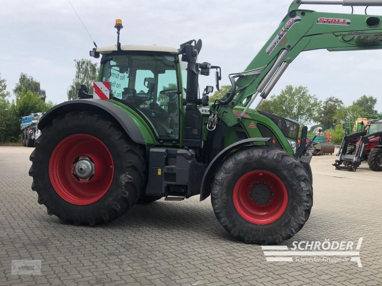 Traktor typu Fendt 718 VARIO S4 POWER PLUS, Gebrauchtmaschine v Ahlerstedt (Obrázek 4)