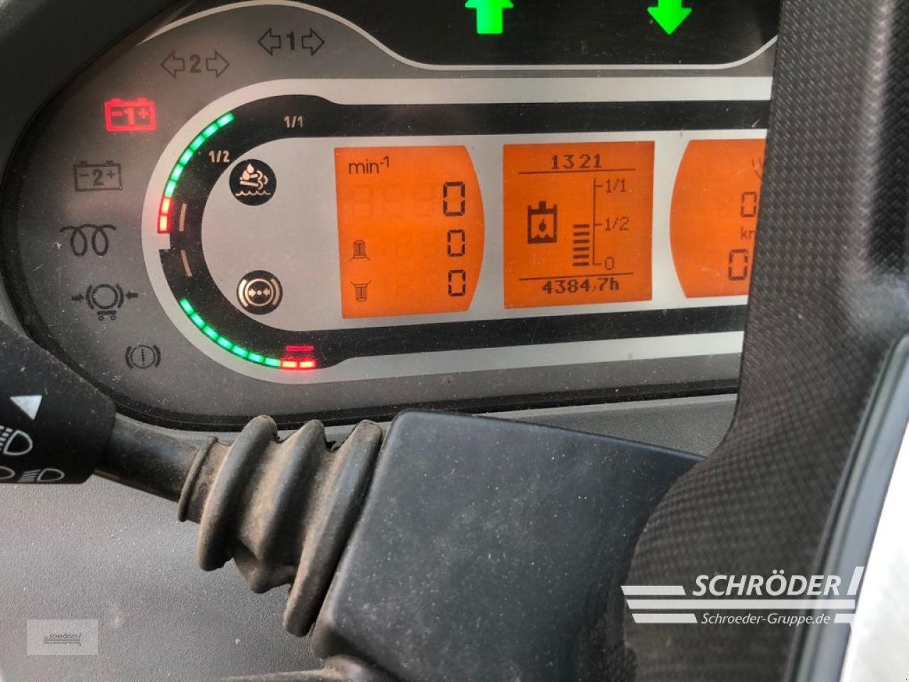 Traktor typu Fendt 718 VARIO S4 POWER PLUS, Gebrauchtmaschine v Ahlerstedt (Obrázek 18)