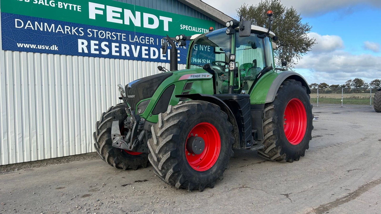 Traktor des Typs Fendt 718 Vario S4 Power, Gebrauchtmaschine in Rødekro (Bild 2)