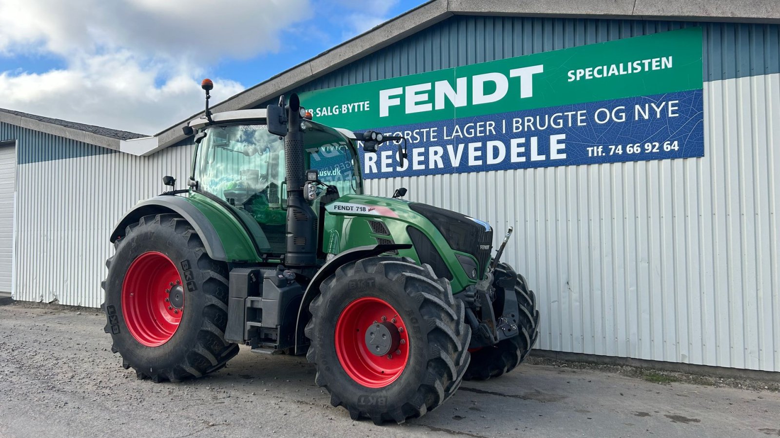 Traktor des Typs Fendt 718 Vario S4 Power, Gebrauchtmaschine in Rødekro (Bild 5)