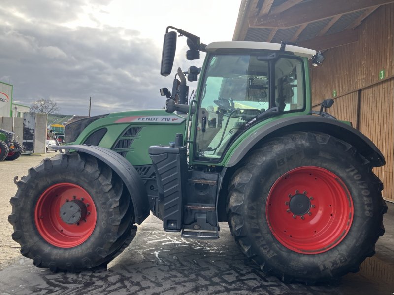 Traktor des Typs Fendt 718 Vario S4 Power, Gebrauchtmaschine in Hillerse (Bild 1)