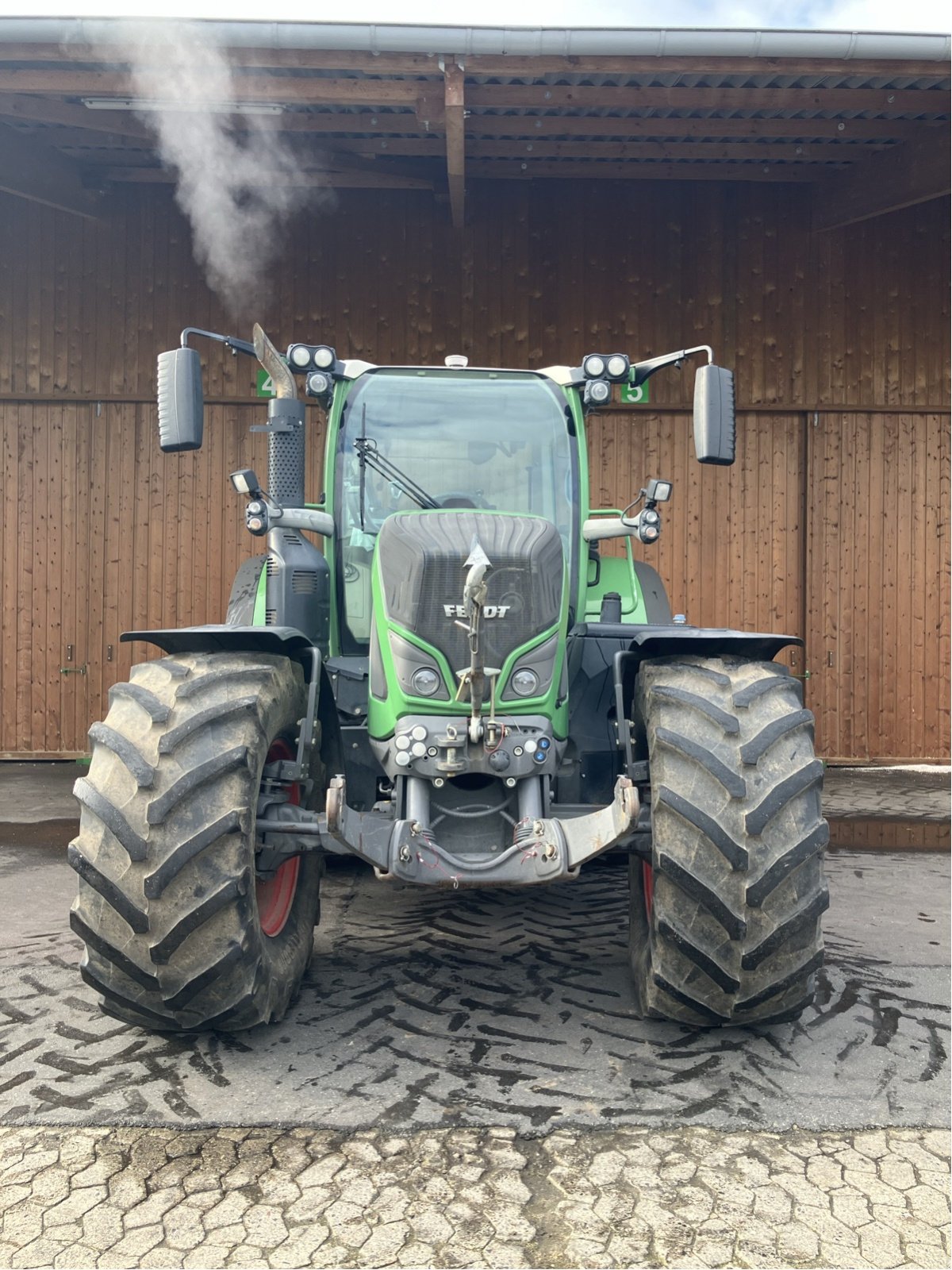 Traktor des Typs Fendt 718 Vario S4 Power, Gebrauchtmaschine in Hillerse (Bild 3)