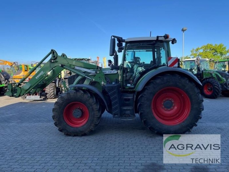 Traktor of the type Fendt 718 VARIO S4 Profi Plus, Gebrauchtmaschine in Seelow (Picture 2)