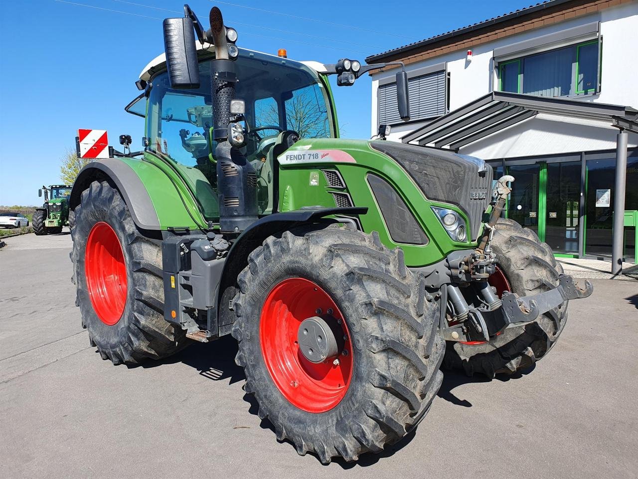 Traktor typu Fendt 718 Vario (S4) Profi Plus, Gebrauchtmaschine v Niederkirchen (Obrázek 2)