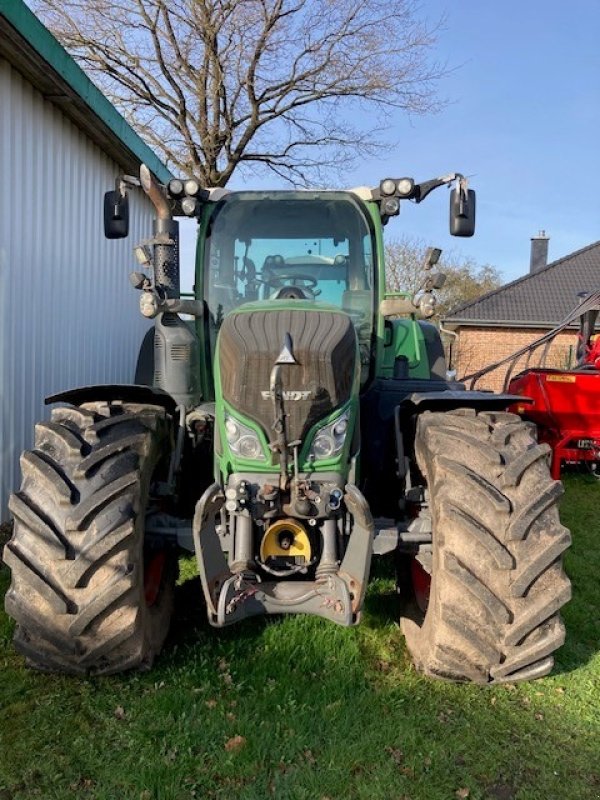 Traktor des Typs Fendt 718 Vario S4 Profi, Gebrauchtmaschine in Gnutz (Bild 2)