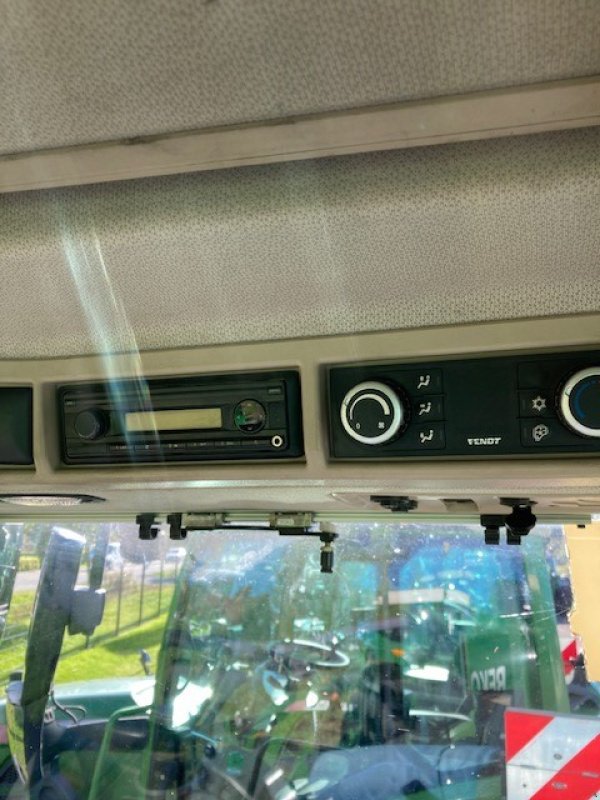 Traktor des Typs Fendt 718 Vario S4 Profi, Gebrauchtmaschine in Wanderup (Bild 11)