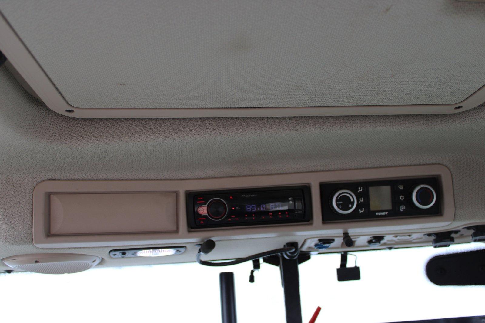 Traktor des Typs Fendt 718 Vario S4 ProfiPlus, Gebrauchtmaschine in Holle- Grasdorf (Bild 19)