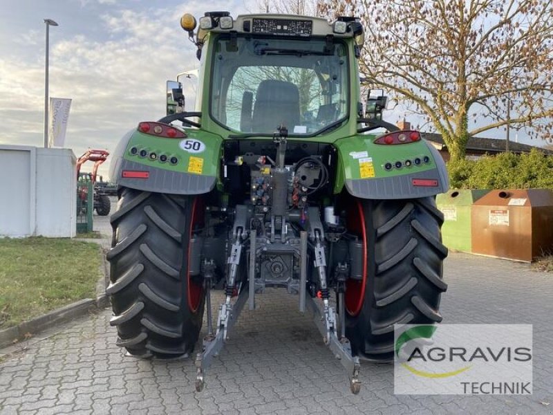 Traktor του τύπου Fendt 718 VARIO S4, Gebrauchtmaschine σε Barsinghausen-Göxe (Φωτογραφία 4)