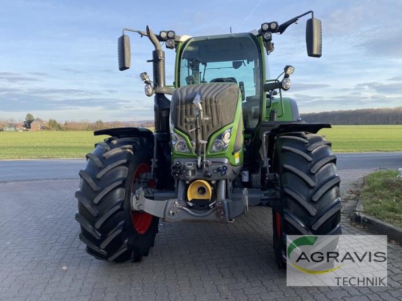 Traktor του τύπου Fendt 718 VARIO S4, Gebrauchtmaschine σε Barsinghausen-Göxe (Φωτογραφία 9)