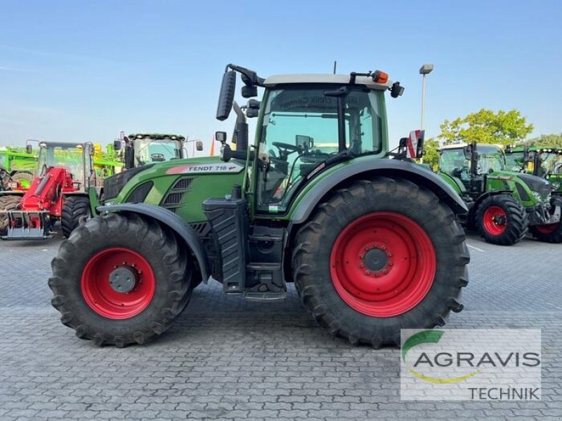 Traktor typu Fendt 718 VARIO S4, Gebrauchtmaschine v Calbe / Saale (Obrázek 2)