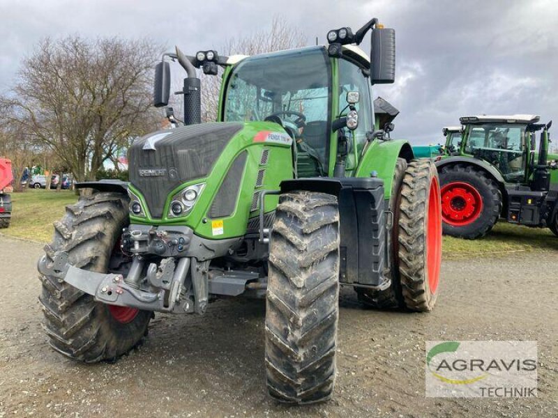 Traktor des Typs Fendt 718 VARIO S4, Gebrauchtmaschine in Schladen (Bild 2)