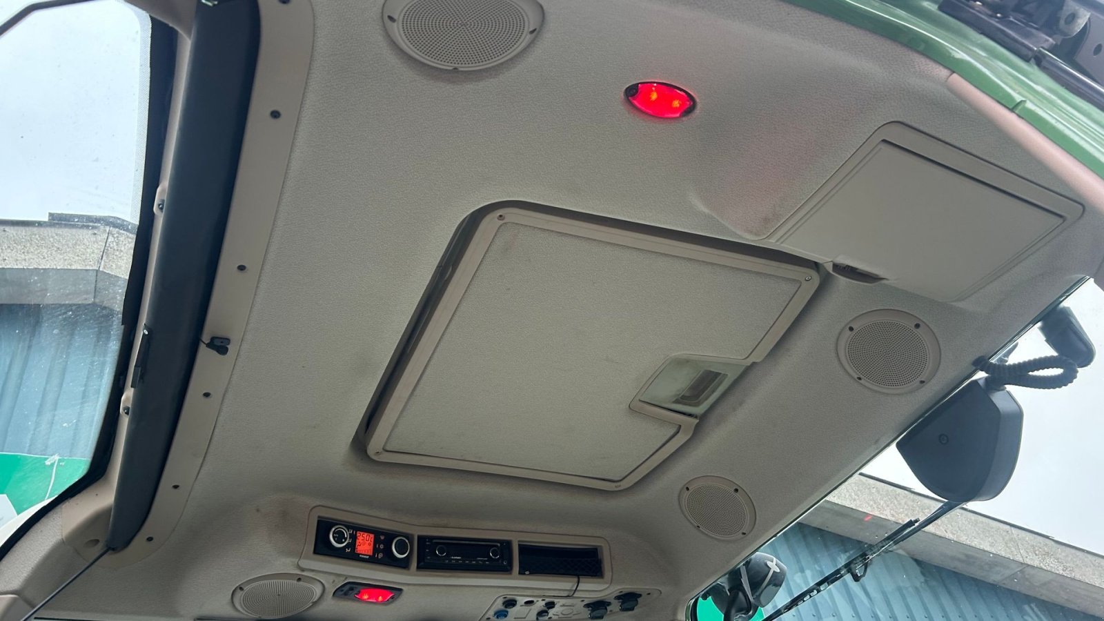 Traktor des Typs Fendt 718 Vario SCR Profi Med Trimble RTK GPS, Gebrauchtmaschine in Rødekro (Bild 11)