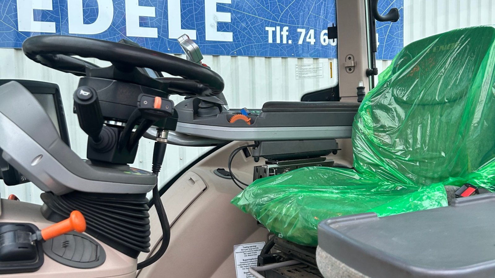 Traktor des Typs Fendt 718 Vario SCR Profi Med Trimble RTK GPS, Gebrauchtmaschine in Rødekro (Bild 12)