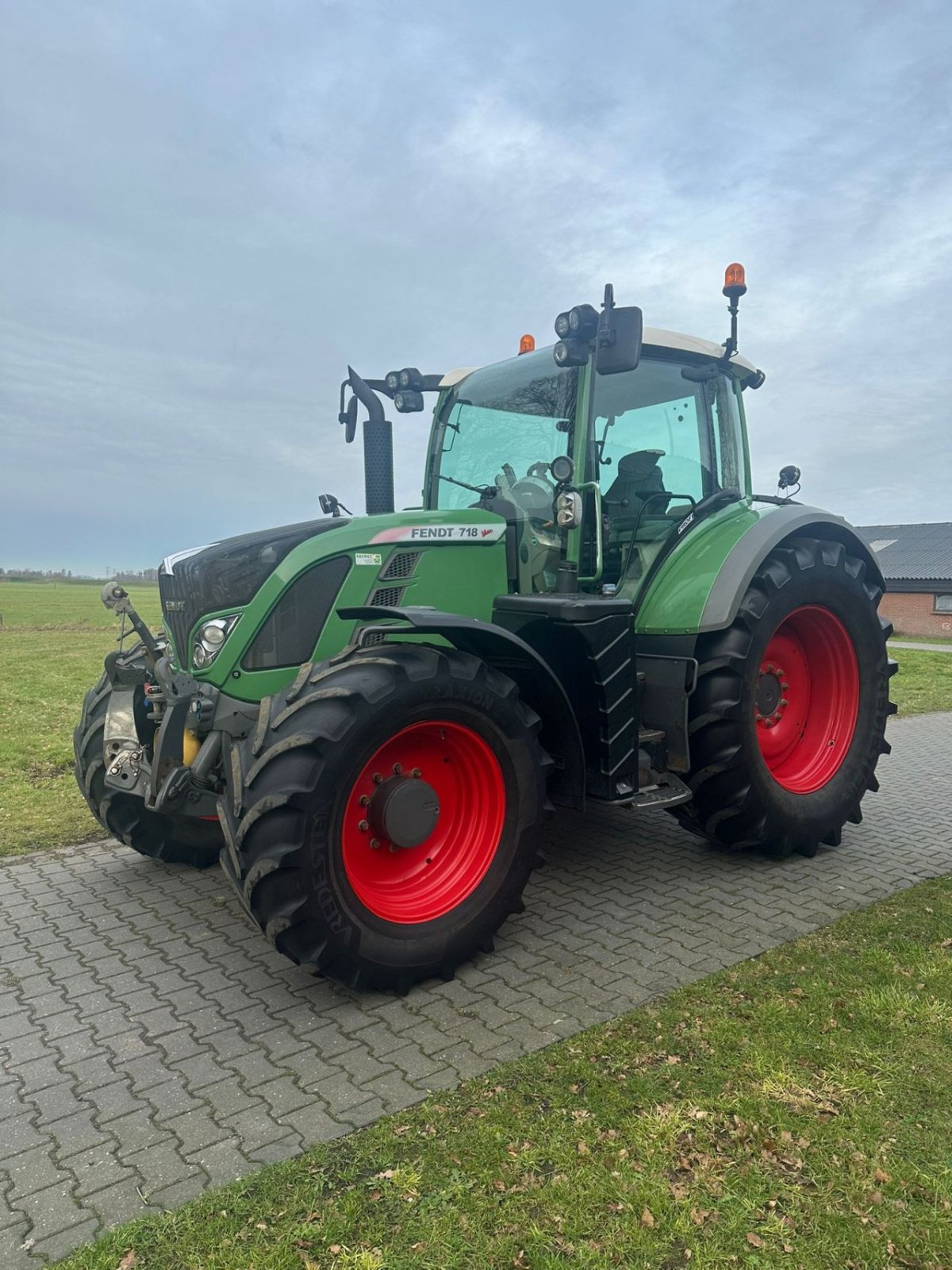 Traktor del tipo Fendt 718 Vario SCR Profi, Gebrauchtmaschine In zwolle (Immagine 2)