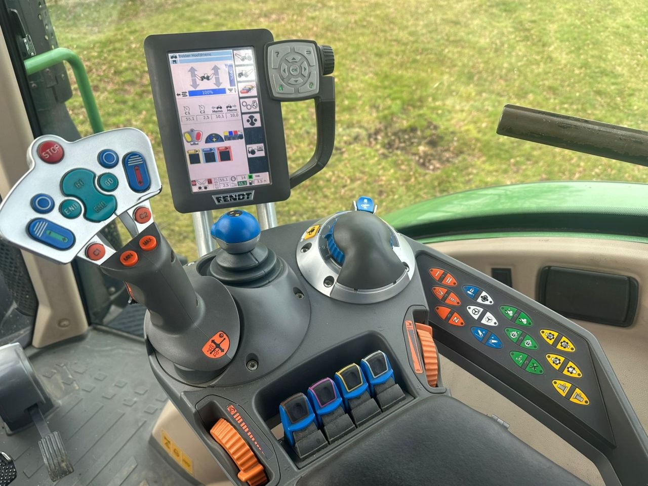 Traktor del tipo Fendt 718 Vario SCR Profi, Gebrauchtmaschine In zwolle (Immagine 10)