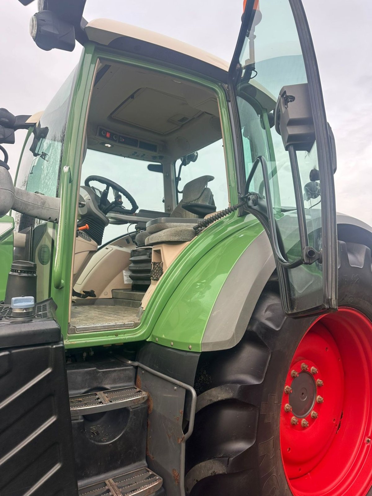 Traktor del tipo Fendt 718 Vario SCR Profi, Gebrauchtmaschine In zwolle (Immagine 7)