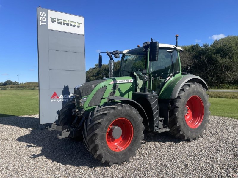 Traktor of the type Fendt 718 VARIO SCR, Gebrauchtmaschine in Grindsted (Picture 1)