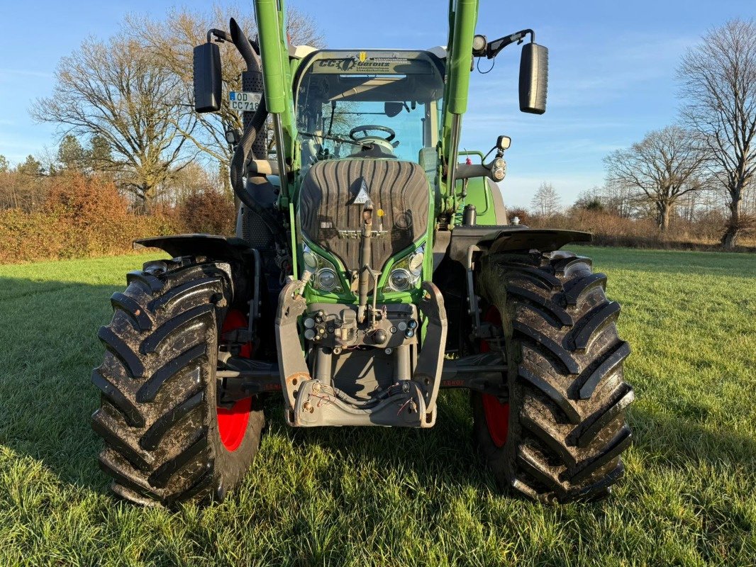 Traktor des Typs Fendt 718 Vario SCR, Gebrauchtmaschine in Bad Oldesloe (Bild 3)