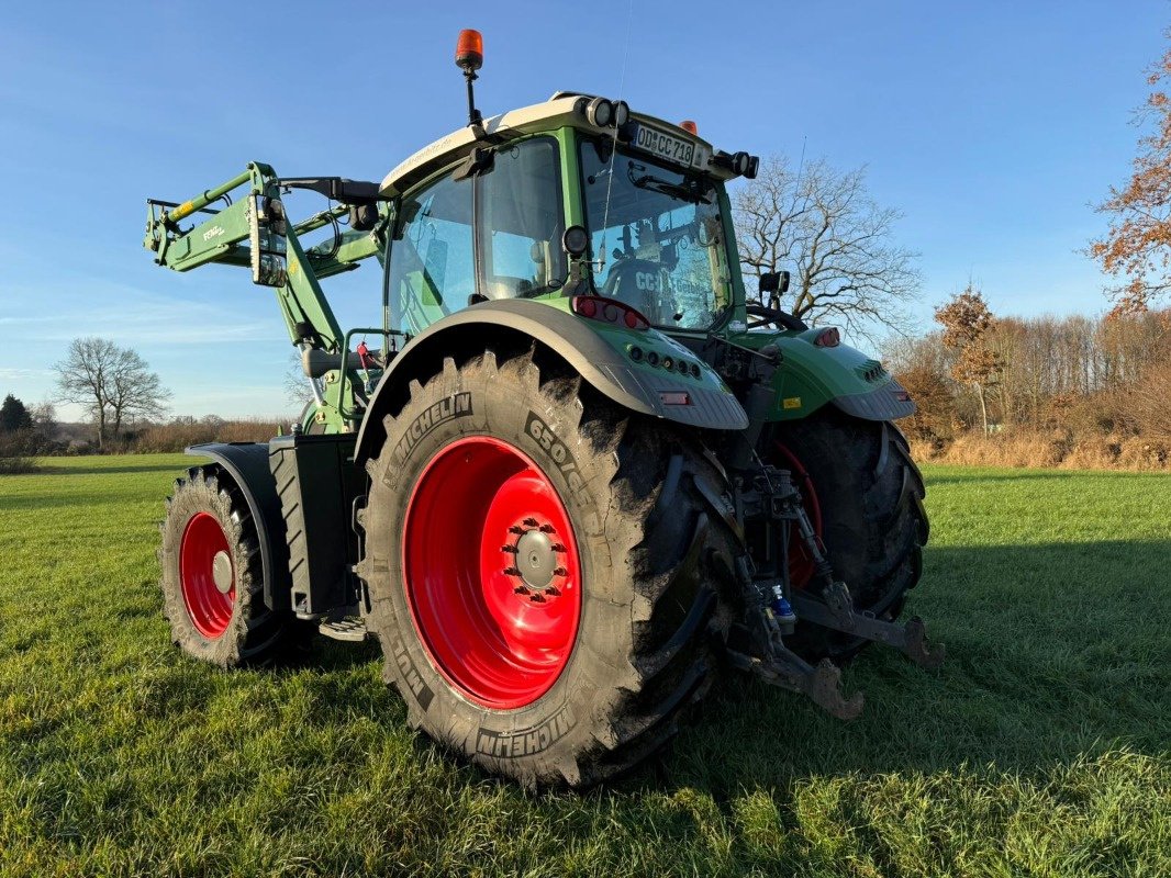 Traktor des Typs Fendt 718 Vario SCR, Gebrauchtmaschine in Bad Oldesloe (Bild 4)