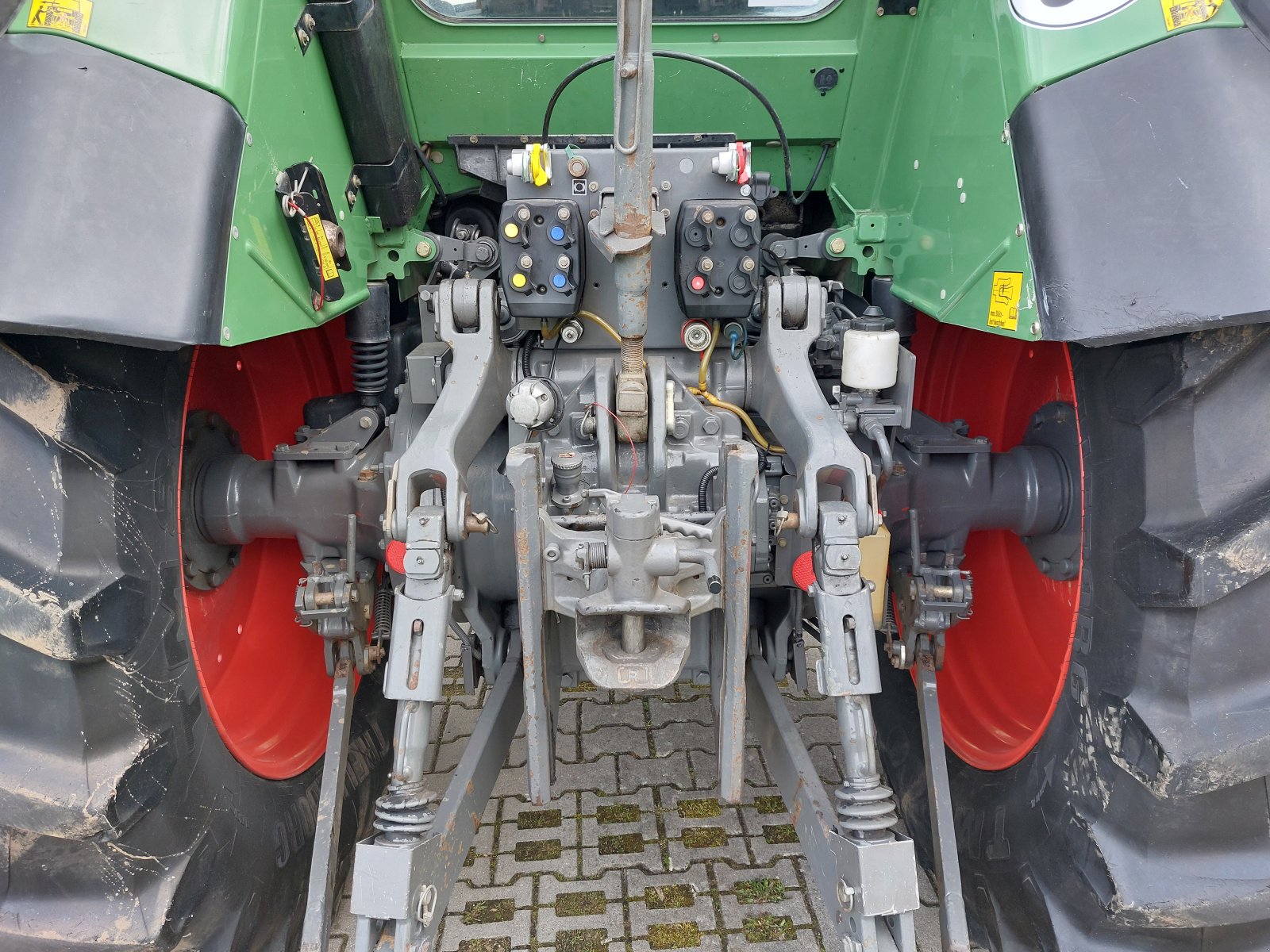 Traktor tip Fendt 718 Vario TMS 818 820 Frontapfwelle sehr gepflegt, Gebrauchtmaschine in Tirschenreuth (Poză 17)