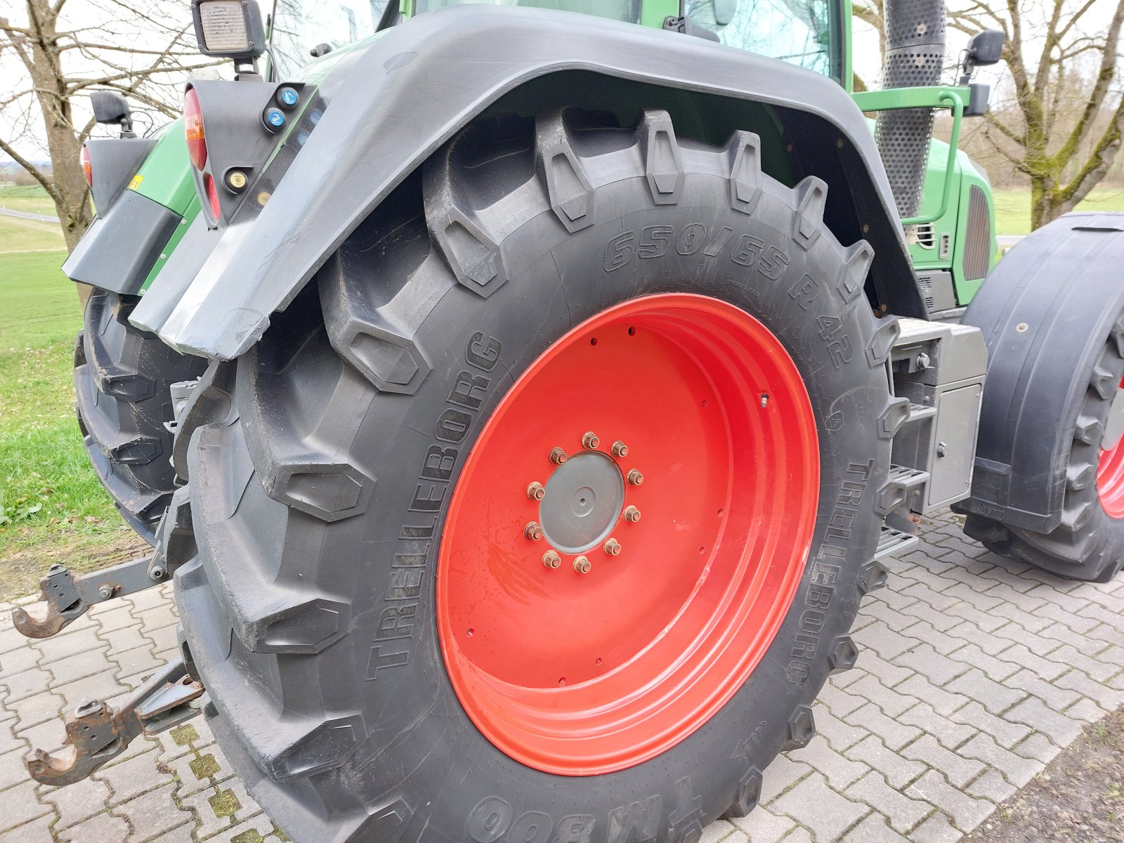 Traktor des Typs Fendt 718 Vario TMS 818 820 Frontapfwelle sehr gepflegt, Gebrauchtmaschine in Tirschenreuth (Bild 19)