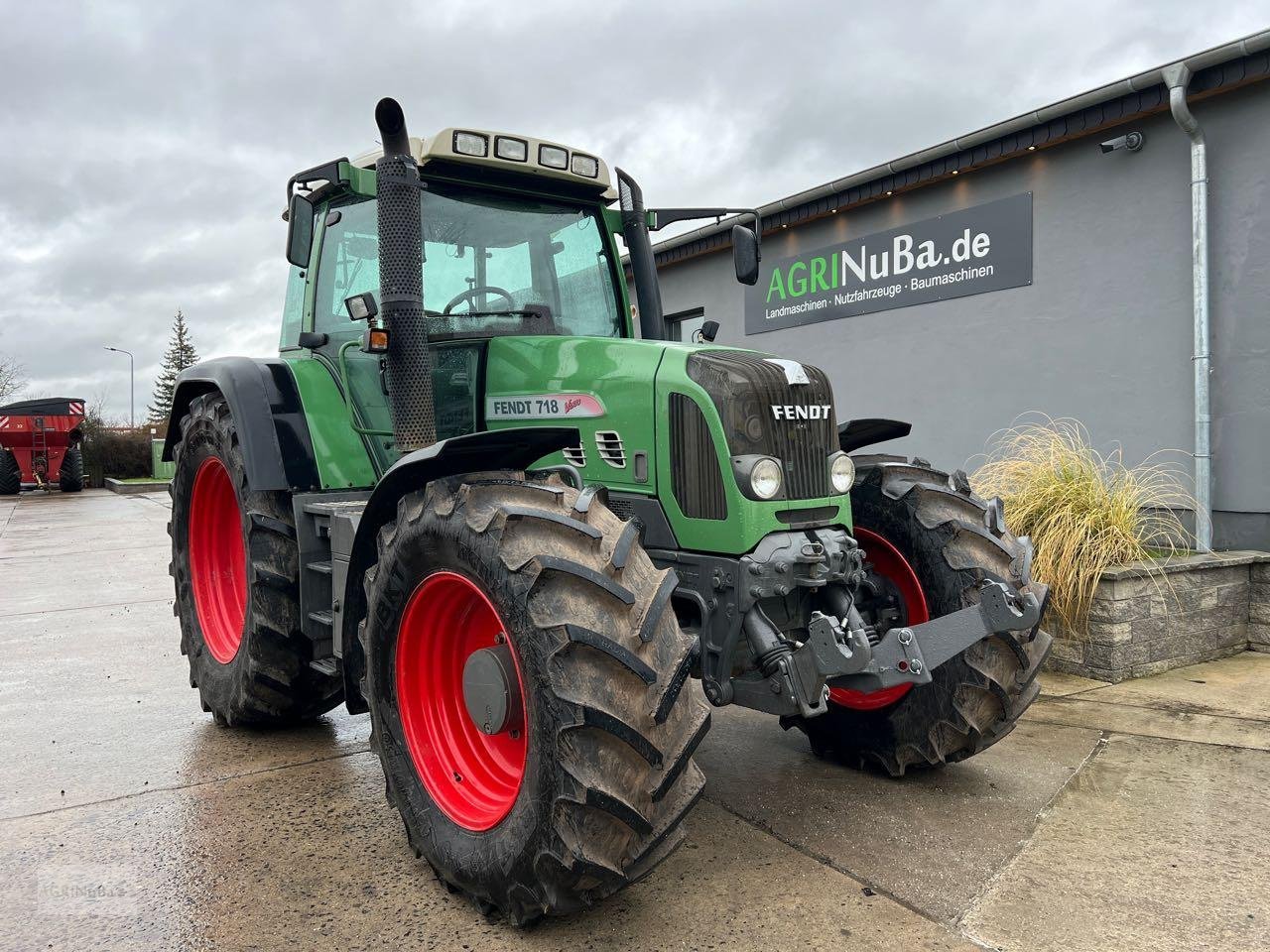 Traktor des Typs Fendt 718 Vario TMS COM 3, Gebrauchtmaschine in Prenzlau (Bild 1)