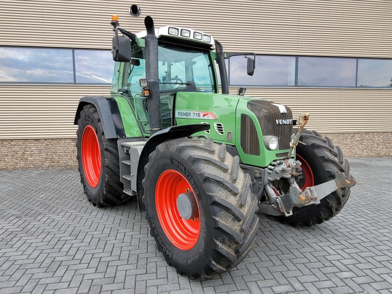 Traktor of the type Fendt 718 vario tms com3, Gebrauchtmaschine in Houten (Picture 8)