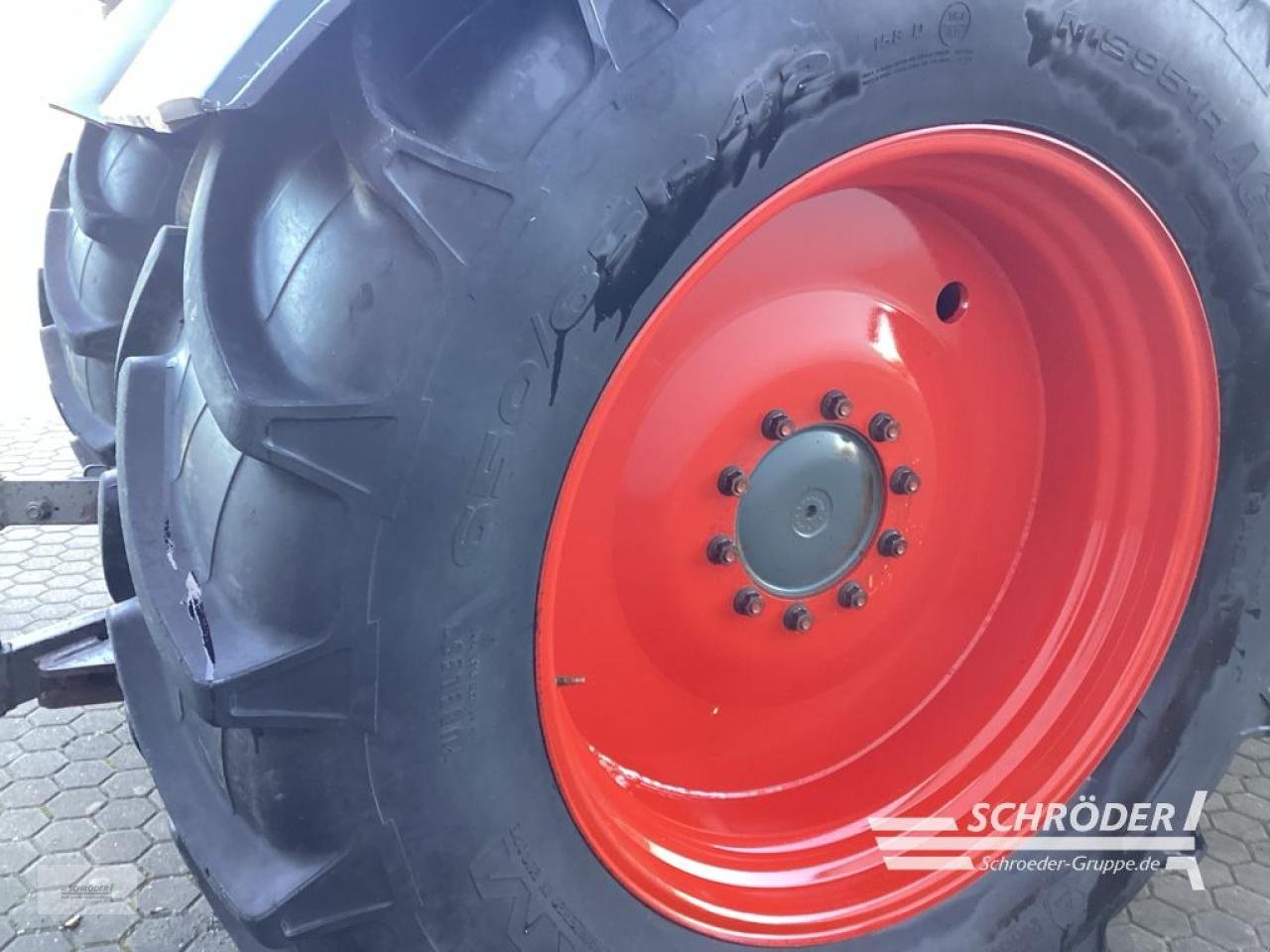 Traktor от тип Fendt 718 VARIO TMS, Gebrauchtmaschine в Norden (Снимка 4)