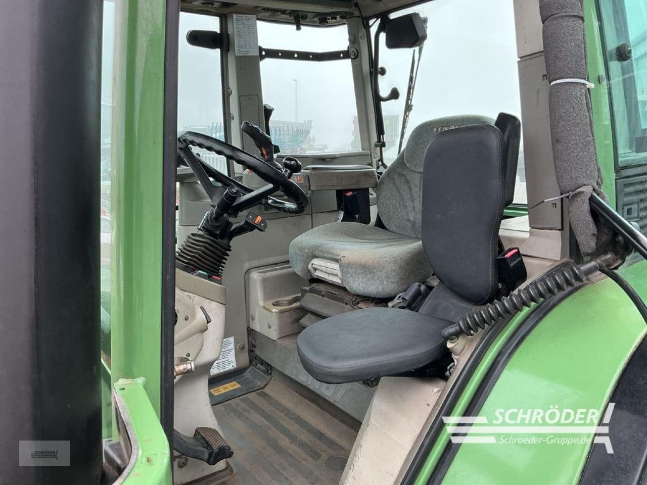 Traktor typu Fendt 718 VARIO TMS, Gebrauchtmaschine v Hemmoor (Obrázek 7)