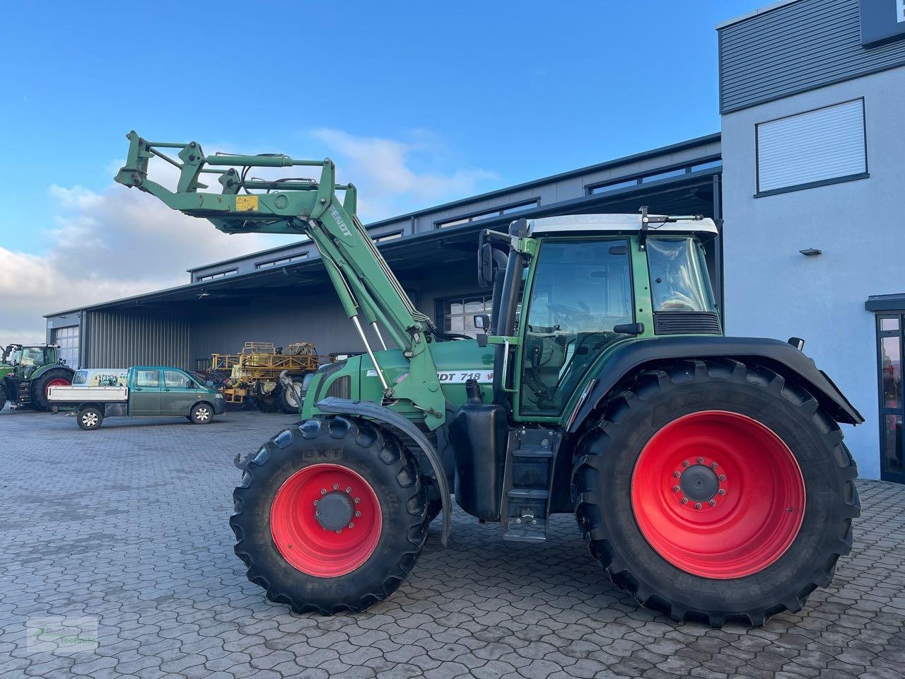 Traktor of the type Fendt 718 Vario TMS, Gebrauchtmaschine in Coppenbruegge (Picture 1)