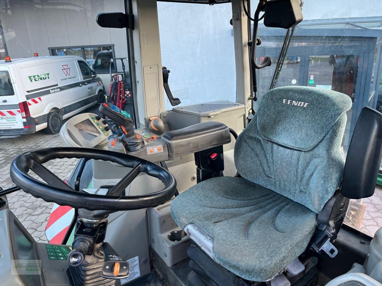 Traktor of the type Fendt 718 Vario TMS, Gebrauchtmaschine in Coppenbruegge (Picture 9)