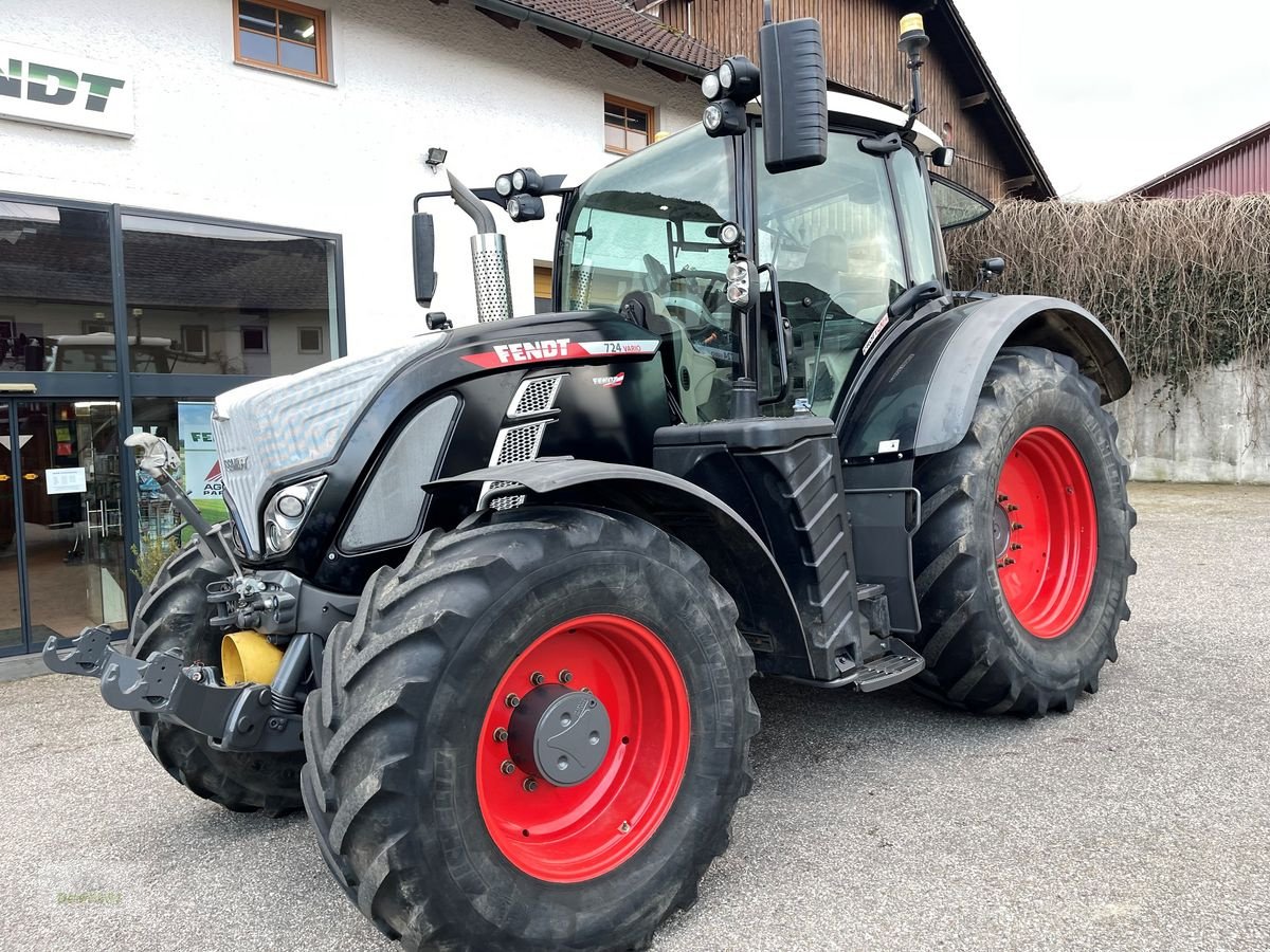 Traktor des Typs Fendt 718 Vario, Gebrauchtmaschine in Bad Leonfelden (Bild 4)