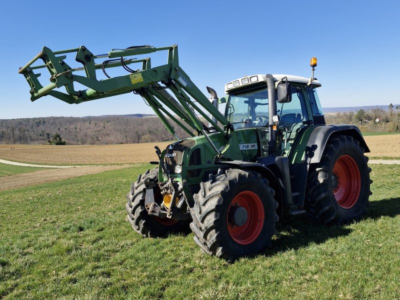 Fendt 718 Vario, Gebrauchtmaschine, Baujahr: 07/2009, Betriebsstunden: 10320 Stunden (Bild 1) Traktor des Typs Fendt 718 Vario, Gebrauchtmaschine in Ditzingen (Bild 1)