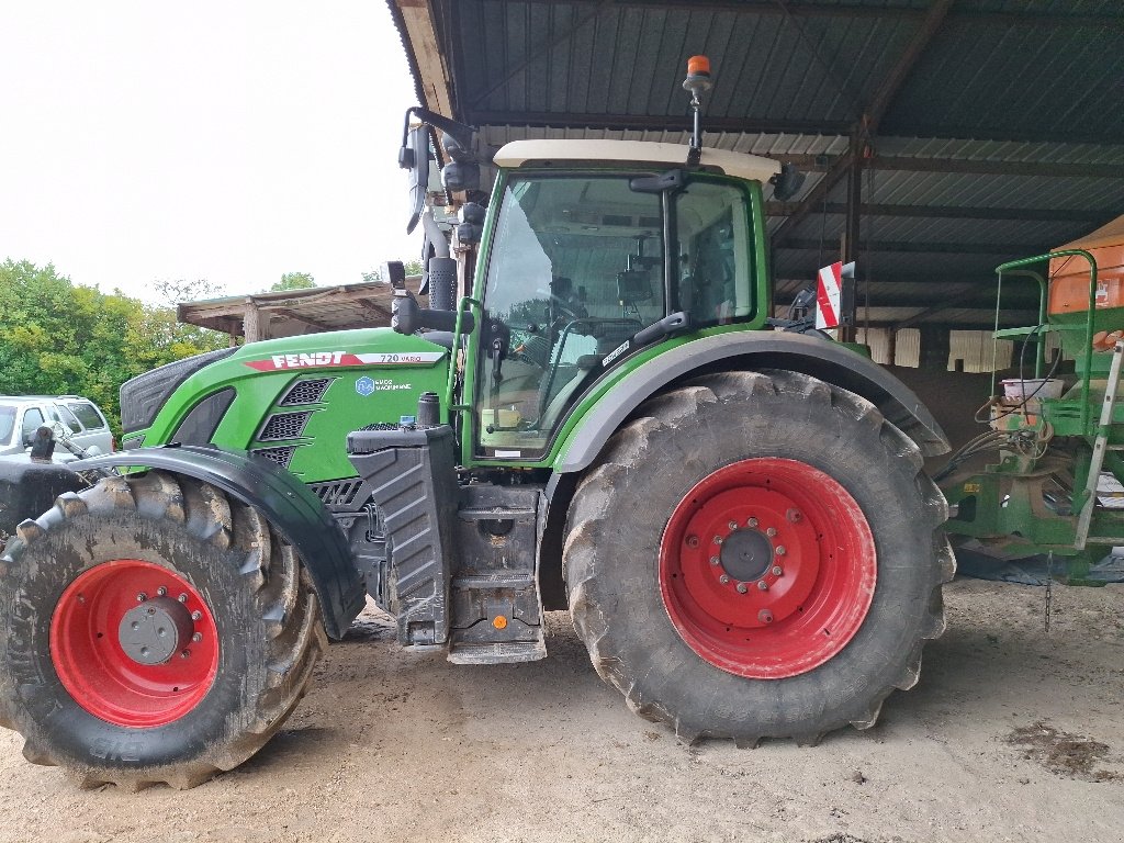Traktor of the type Fendt 720 GEN 6 POWER +, Gebrauchtmaschine in BRAS SUR MEUSE (Picture 2)