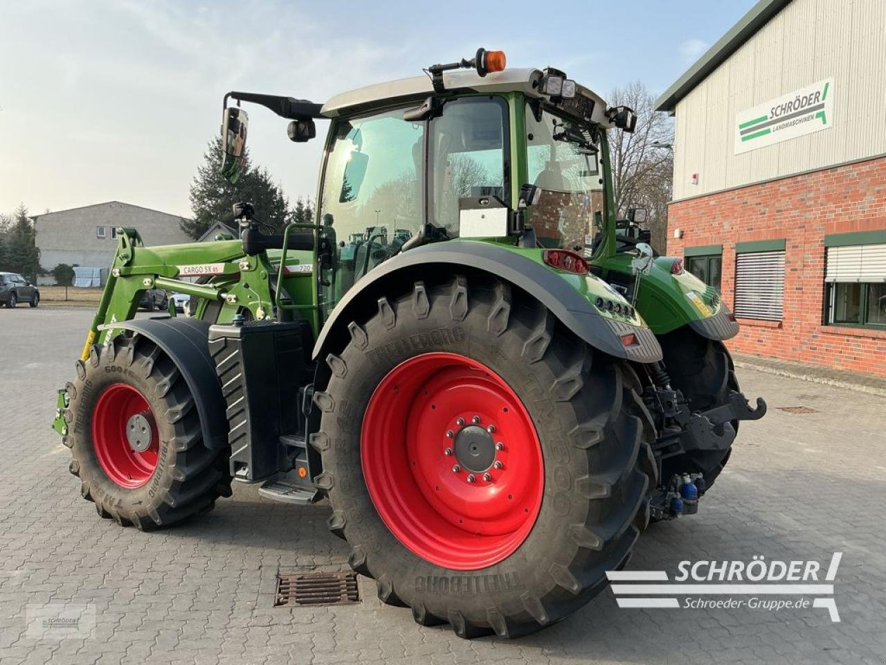 Traktor del tipo Fendt 720 GEN6 POWER PLUS + CARGO 5X/85 DW, Gebrauchtmaschine en Friedland (Imagen 3)