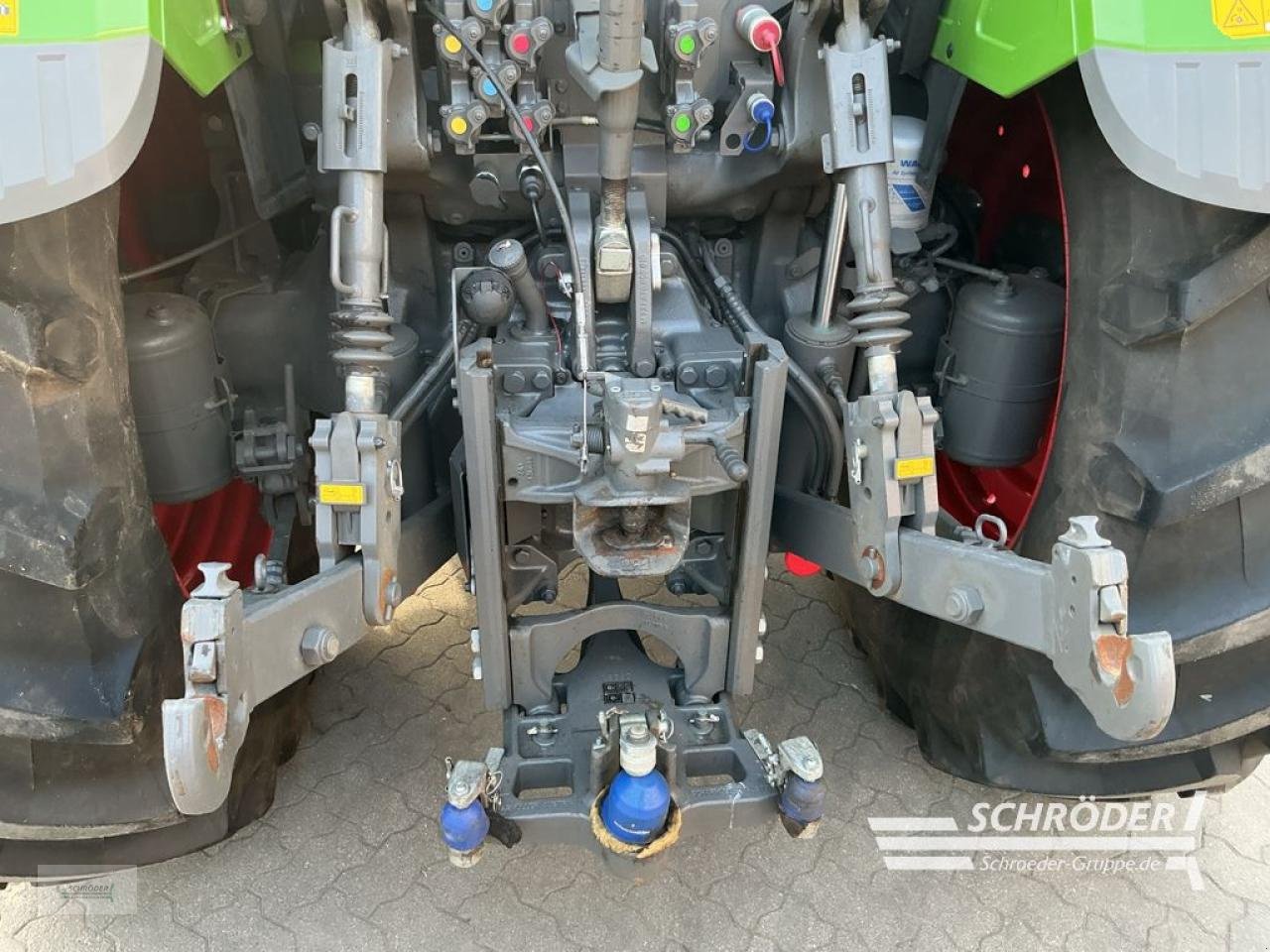 Traktor del tipo Fendt 720 GEN6 POWER PLUS + CARGO 5X/85 DW, Gebrauchtmaschine en Friedland (Imagen 5)