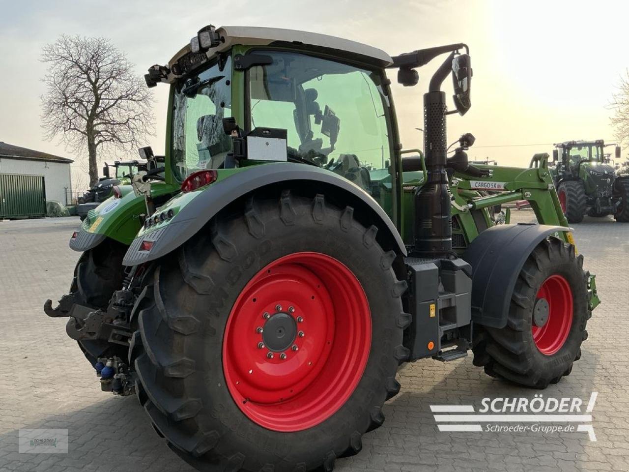 Traktor del tipo Fendt 720 GEN6 POWER PLUS + CARGO 5X/85 DW, Gebrauchtmaschine en Friedland (Imagen 9)