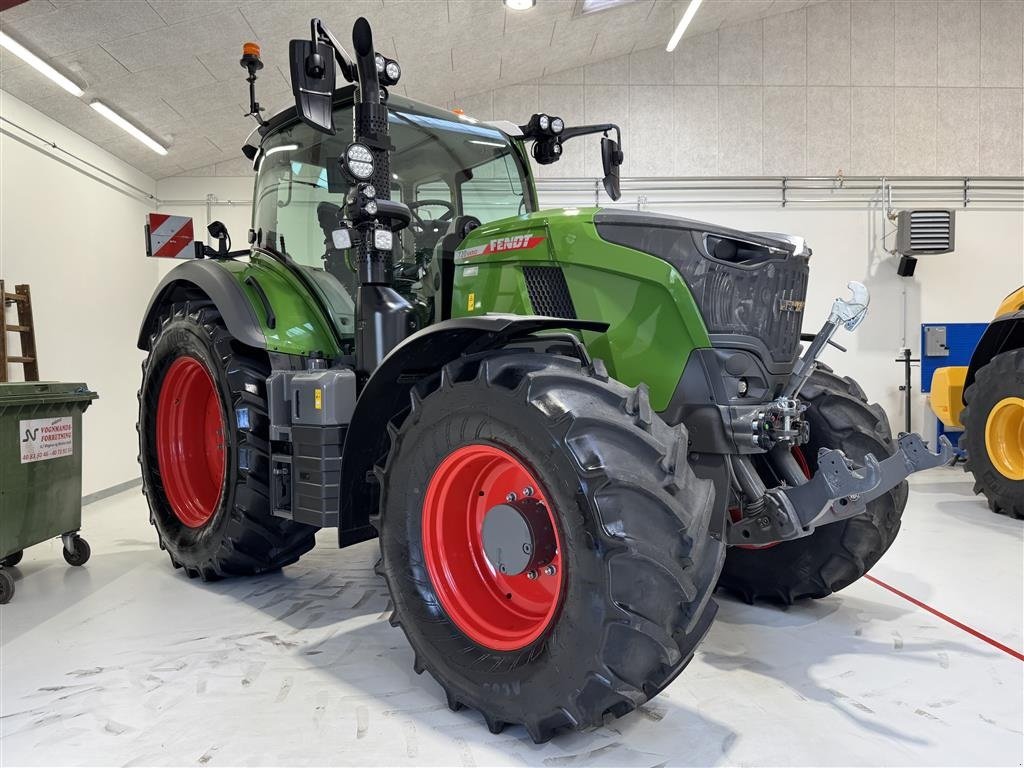 Traktor типа Fendt 720 Power+ GEN7 KUN 300 TIMER OG MED AUTOSTYRING!, Gebrauchtmaschine в Nørager (Фотография 5)