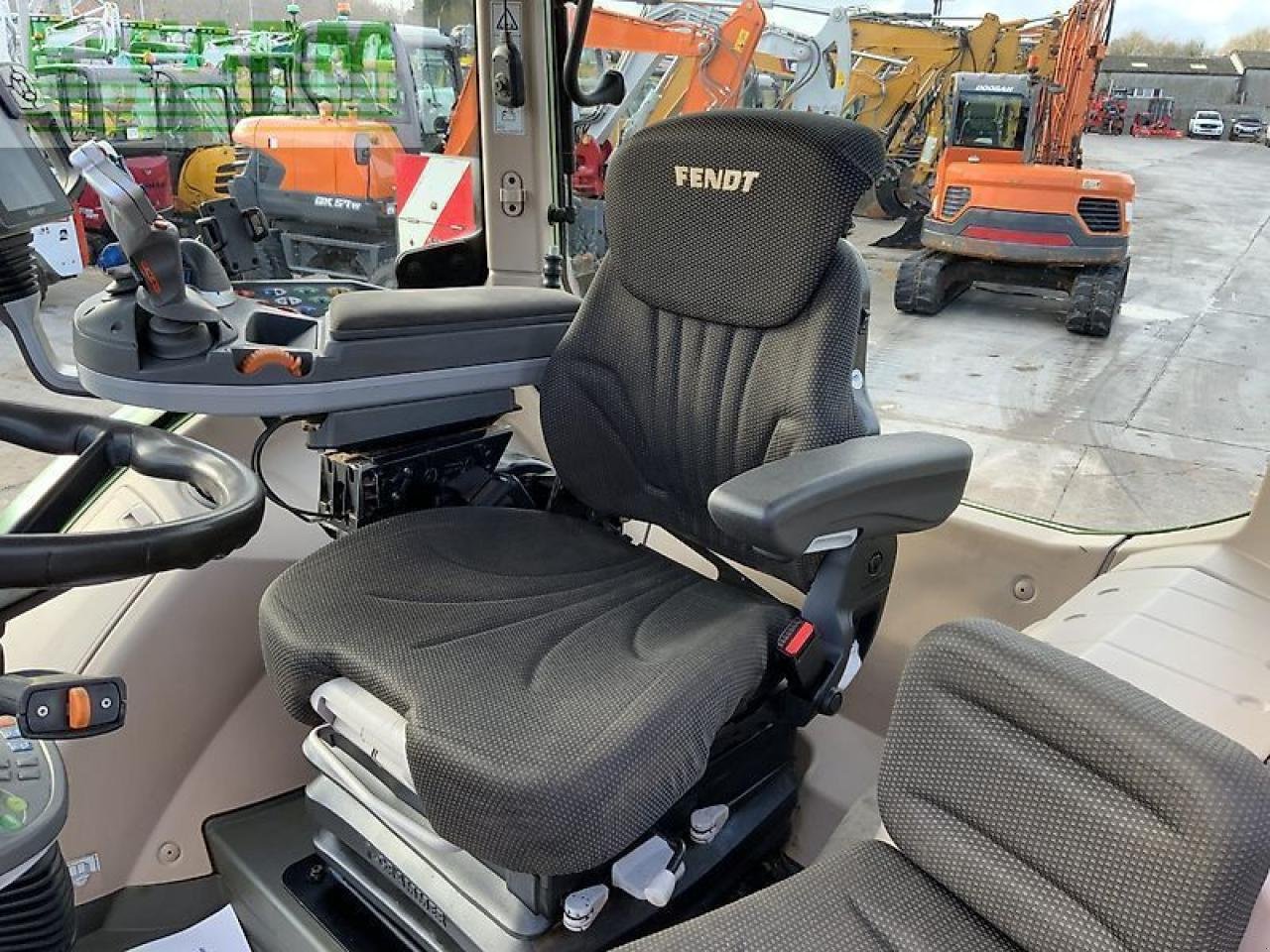 Traktor van het type Fendt 720 power plus tractor (st25225), Gebrauchtmaschine in SHAFTESBURY (Foto 19)