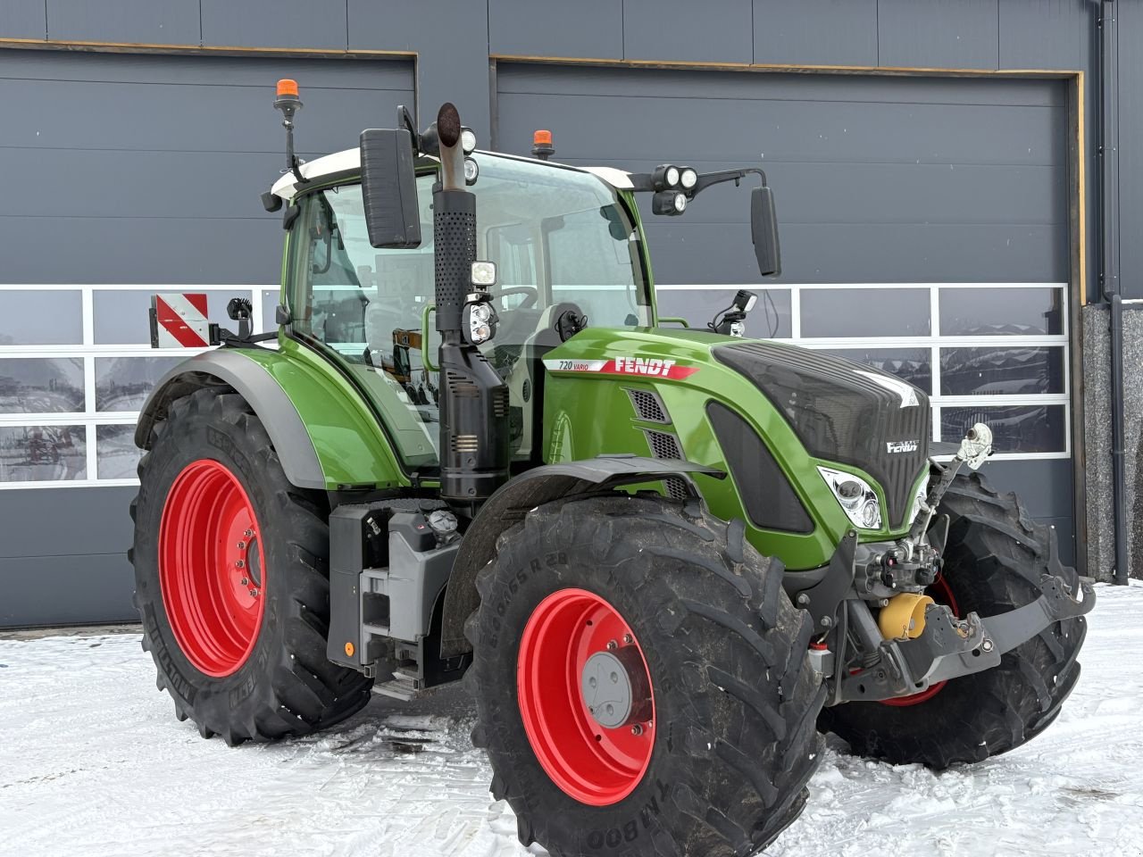 Traktor типа Fendt 720 powerplus, Gebrauchtmaschine в Wapenveld (Фотография 1)