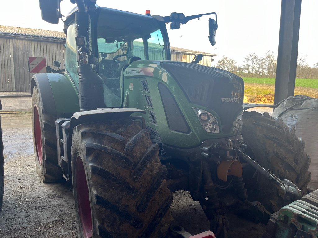 Traktor tip Fendt 720 PROFI +, Gebrauchtmaschine in UZEMAIN (Poză 10)