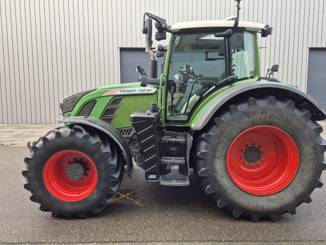 Traktor типа Fendt 720 S4 Powerplus, Gebrauchtmaschine в Boekel (Фотография 9)