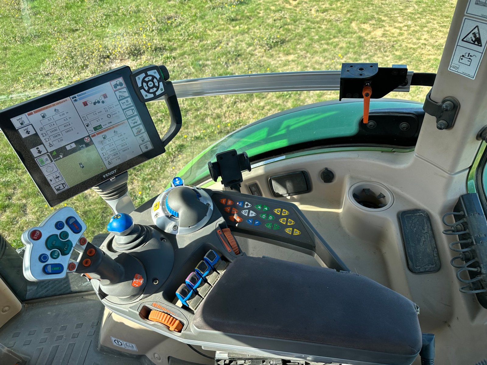 Traktor du type Fendt 720 S4 ProfiPlus - 185, Gebrauchtmaschine en NAINTRE (Photo 5)