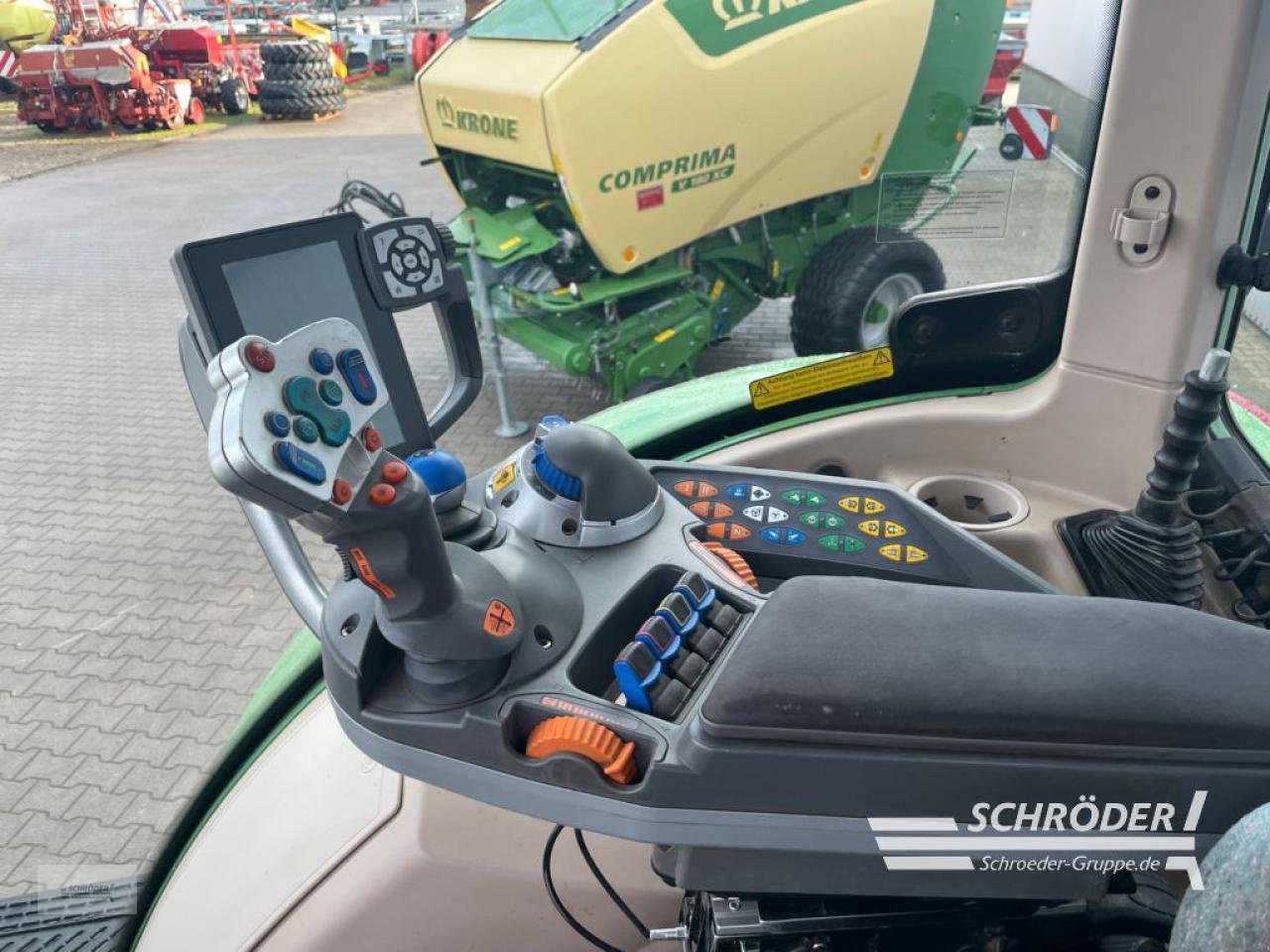 Traktor des Typs Fendt 720 SCR PROFI, Gebrauchtmaschine in Wildeshausen (Bild 13)