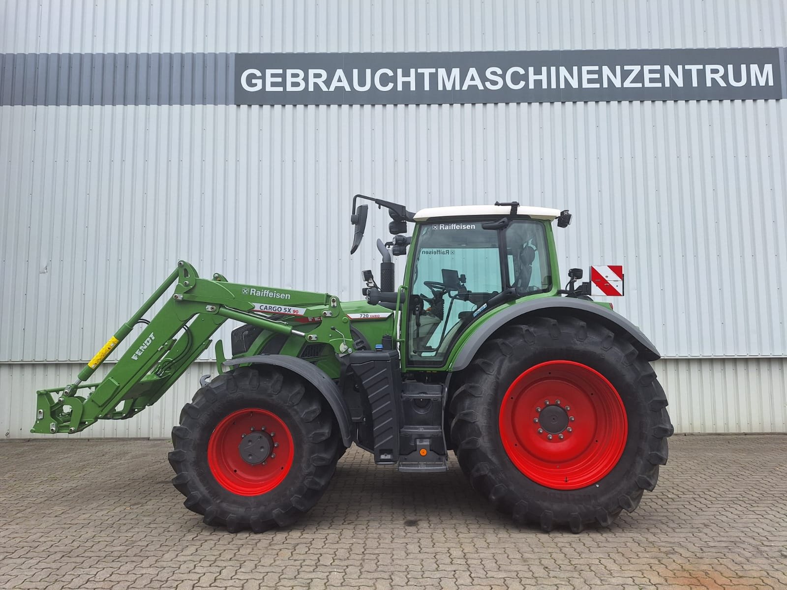 Traktor des Typs Fendt 720 Vario Gen.6, Gebrauchtmaschine in Holle- Grasdorf (Bild 1)