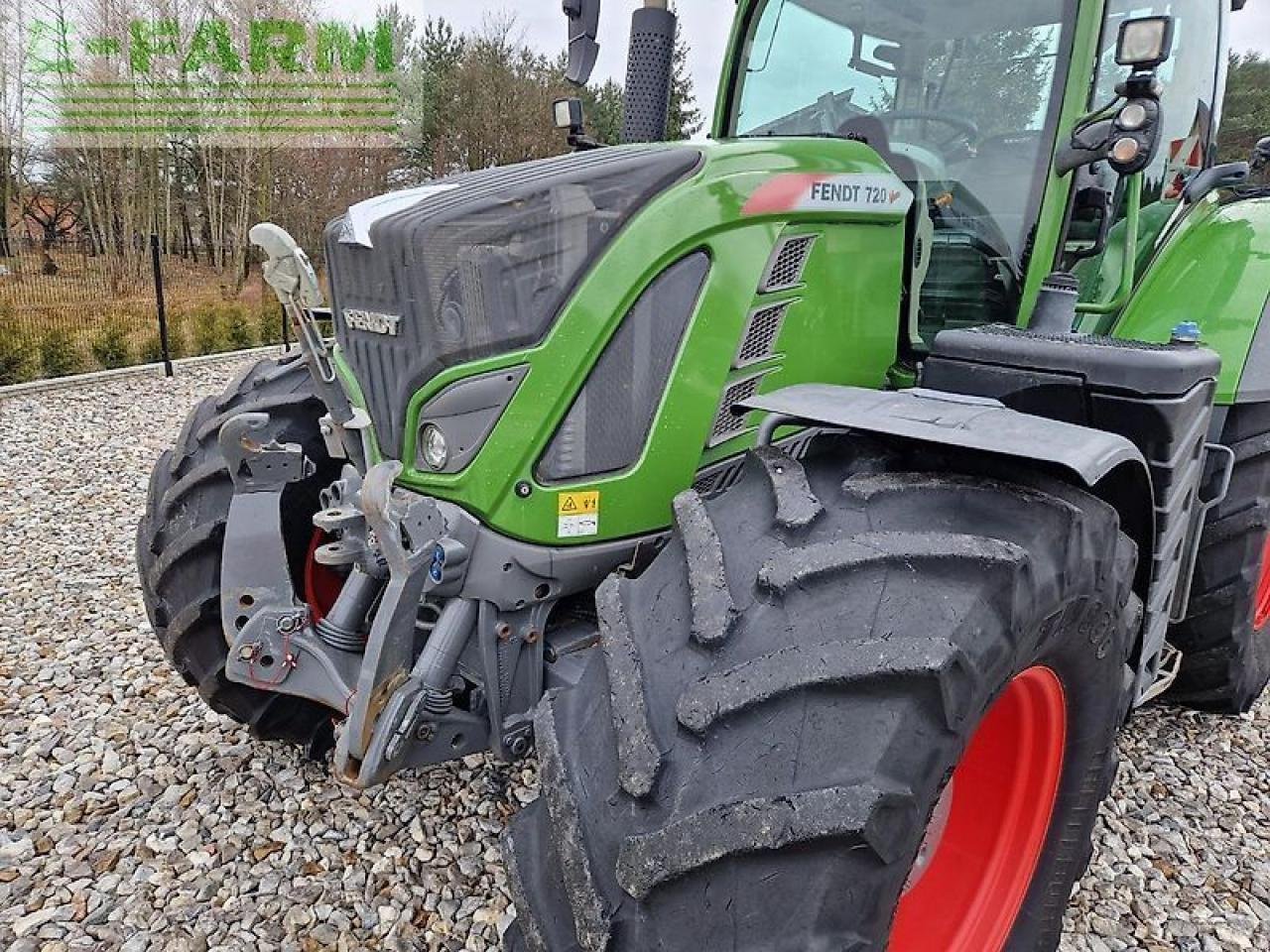 Traktor типа Fendt 720 vario power plus, Gebrauchtmaschine в ZELOW (Фотография 2)